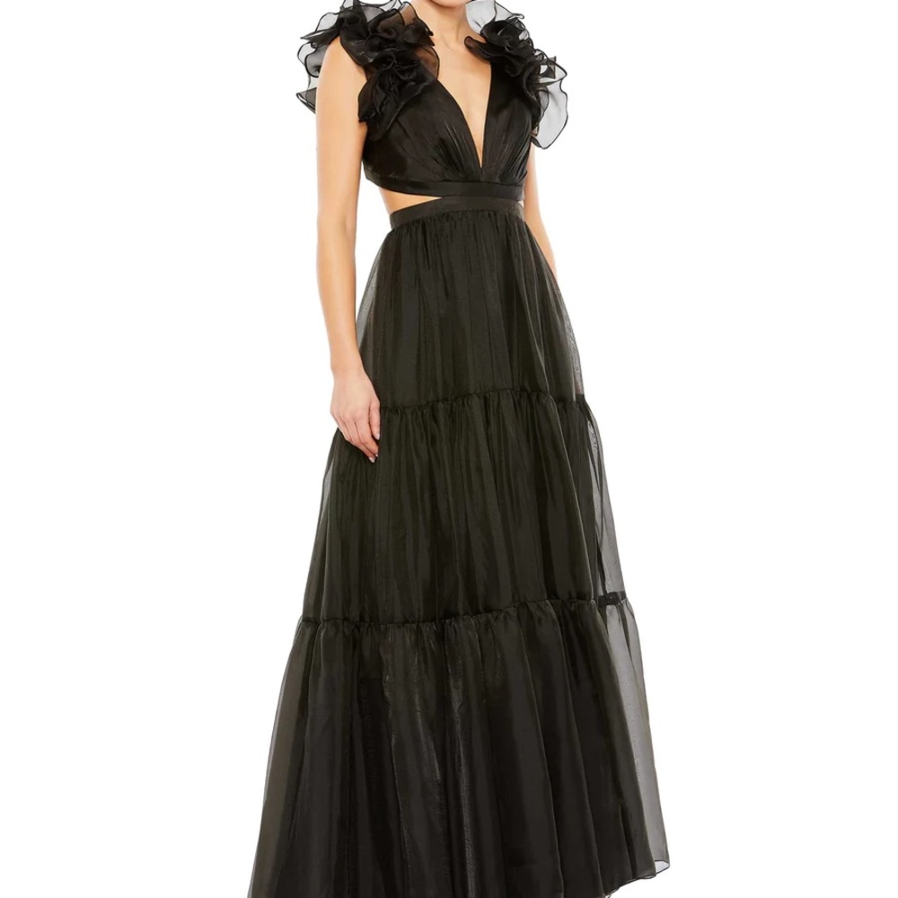 Mac Duggar RUFFLED SHOULDER CUT OUT SOFT TIE BACK TIERED GOWN size 6
